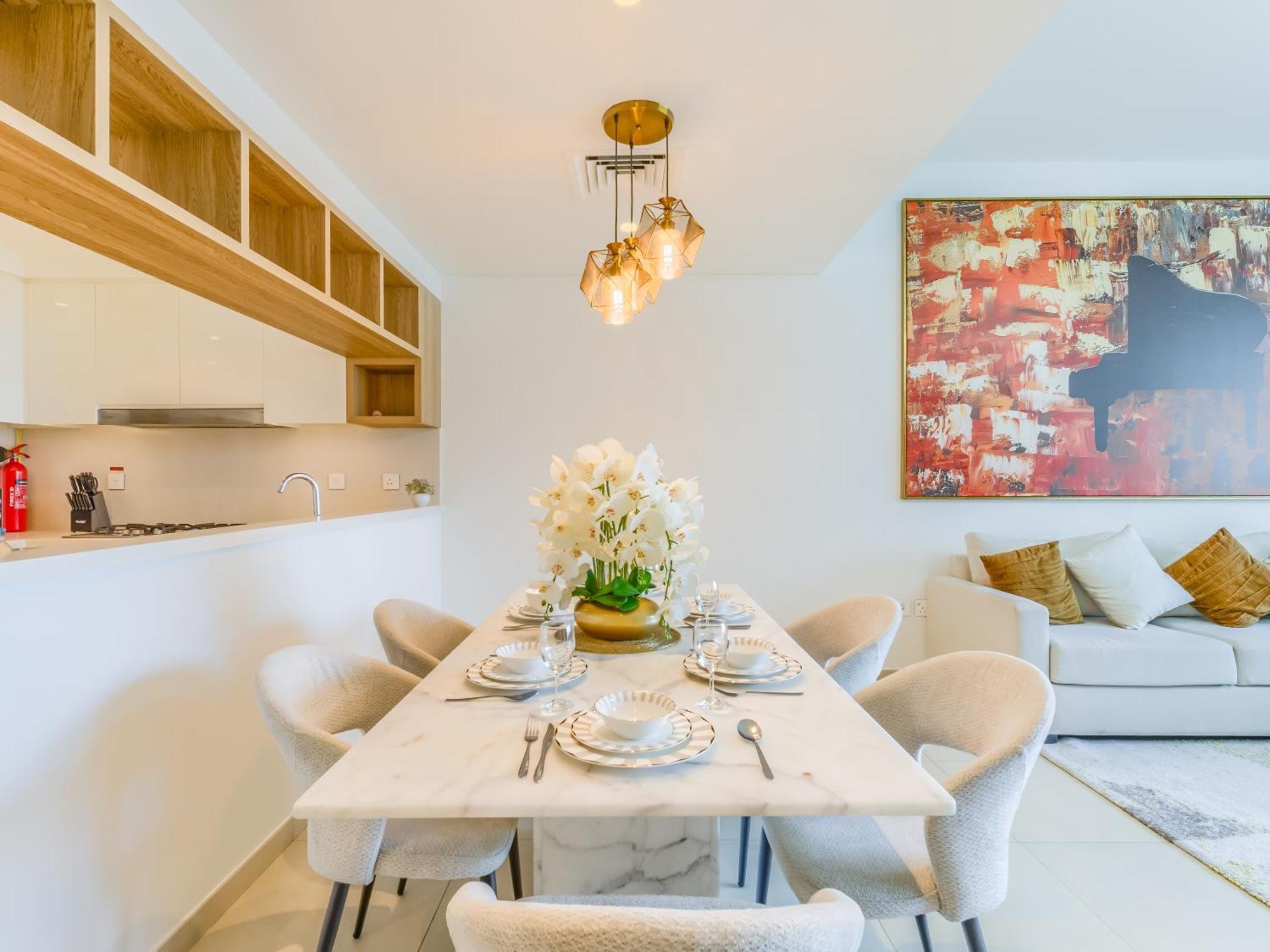 Trps - Downtown Views Ii Tower 2, Downtown - 3br Maids - Stylish Near Burj Khalifa & Attractions Apartment *