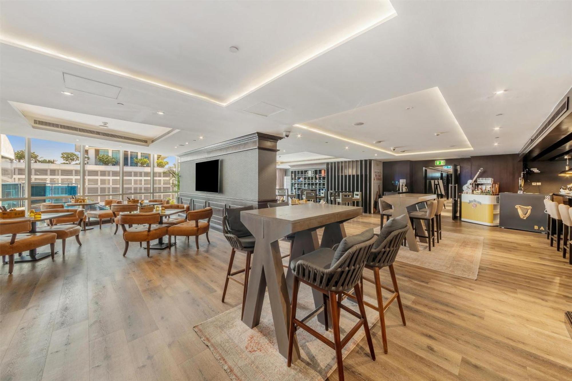 Radisson Blu Hotel, Canal View Hotel