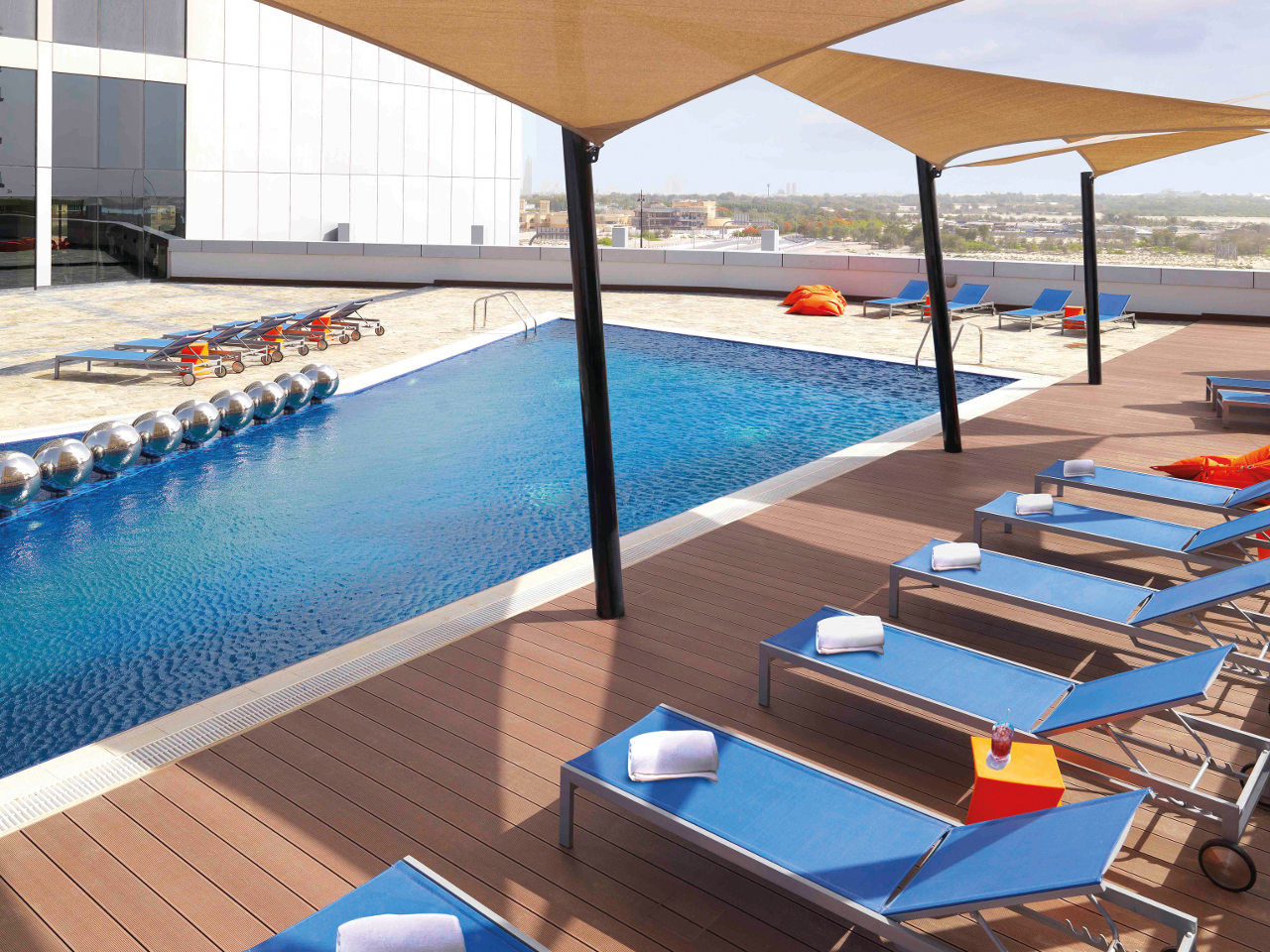 Millennium Downtown - Hotel 4*