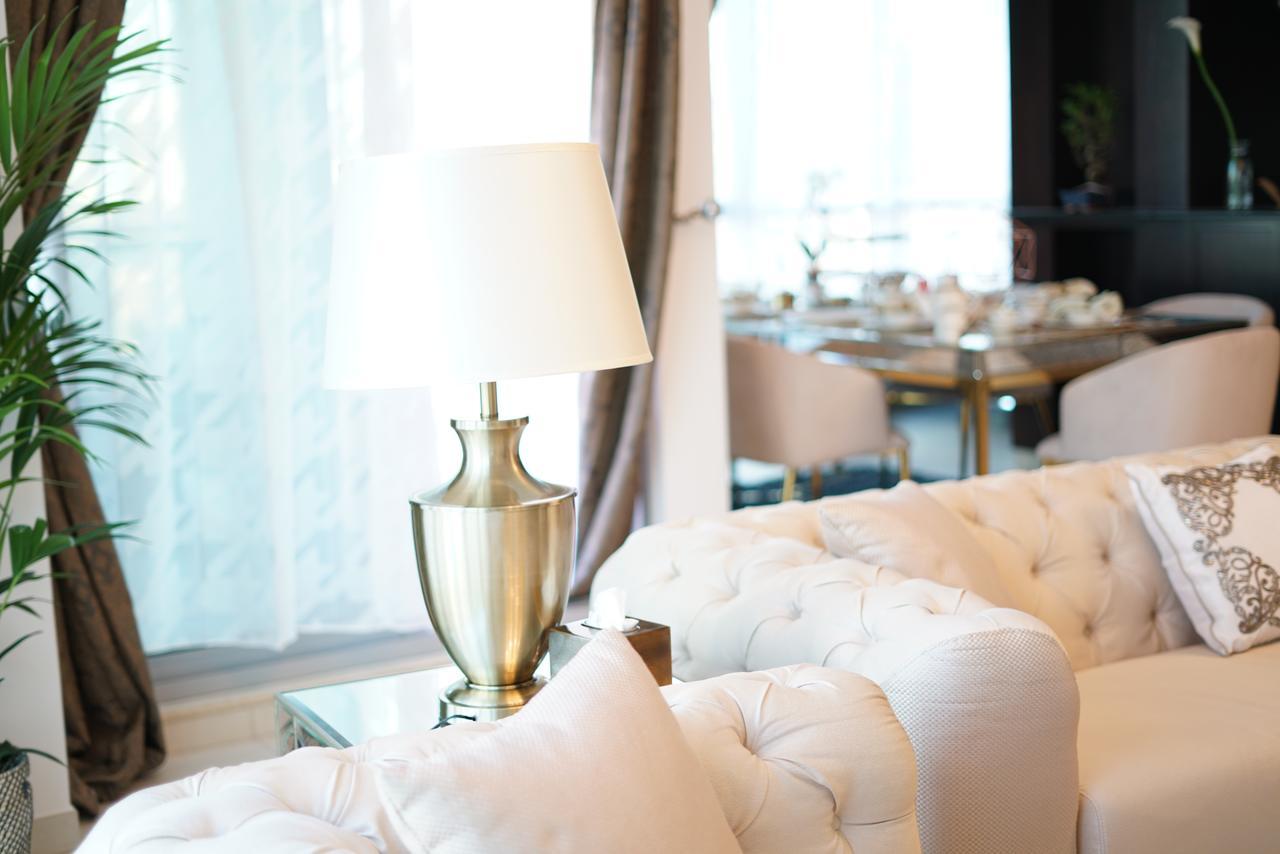 Elite Royal Apartment: Burj Khalifa View & 3-bedroom Luxury *