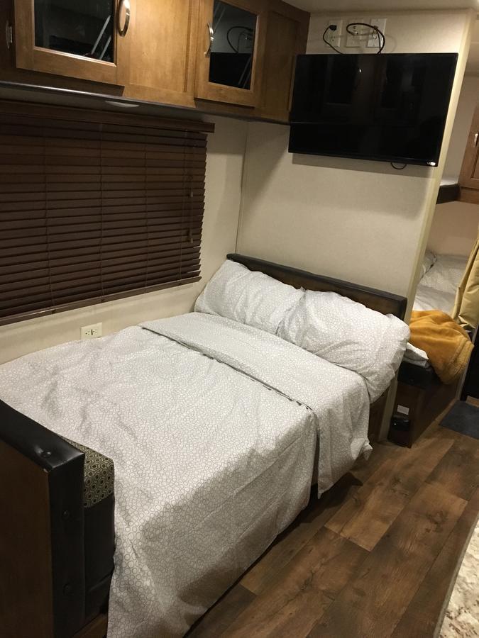 Campsite Caravan Dubai