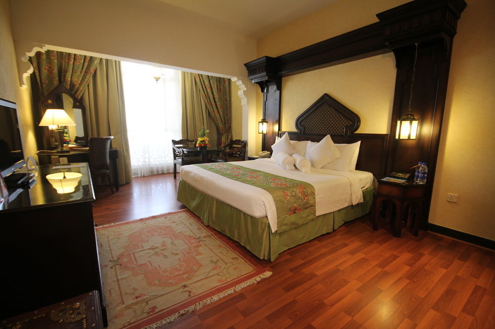 Arabian Courtyard & 4*