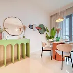 Alluring 1Br At Harbour Views Tower 1 By Deluxe Holiday Homes