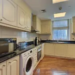 2 Bedroom Marina Terrace At Dubai Marina By Pk Holidays
