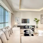 Sophisticated 2Br At Damac Towers By Paramount A Business Bay By Deluxe Holiday Homes