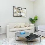 Beautiful Huge Apt I Fully- Furnished