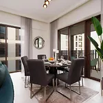 Maison Privee - Alluring Modern Apt In Dubai Creek Beach