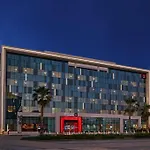 Radisson Red Hotel Dubai Silicon Oasis