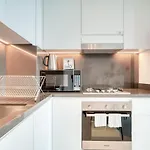 Charming 1Br At Vida Residences Dubai Marina By Deluxe Holiday Homes