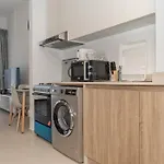 Stonetree - Furnished Studio In Peaceful