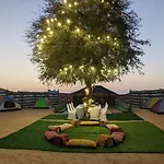 Luxury Overnight Stay In Desert Safari Campsite, With Dinner, Adventure, Entertainments, And Transfers