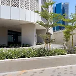 Zada Tower 1Br With Amazing Dubai Canal View