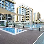 Easygo - Azizi Riviera 14 Studio Blvd View