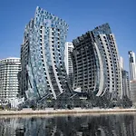 Daniels Canal View 1Br At J One Business Bay