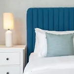 Seaside Serenity Stylish Marine-Themed Apartment