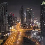 Paramount Tower -Rooftop Infinty/Burj Khalifa View