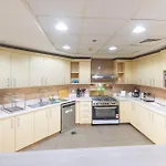 Palm Jumeirah 4Br Relaxing Stay With Beach Access