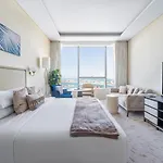 Guestready - Serene Retreat At The Palm Tower