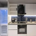 Private Studio Apartment With Canal Views - 1115