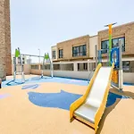 Jvc 2 Bed - Expansive Terrace