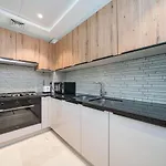 Jvc 2 Bed - Expansive Terrace