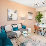 Prime Retreats - Sparkle Tower Marina