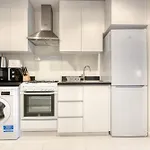 Charming Studio In Celestia A, Dubai South By Deluxe Holiday Homes