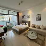 Modern Studio Apartment In Dubai Marina