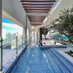 Bright High Floor Apartment In A 5 Star Hotel Resident Tower W Burj View And Access To 64Th Infinity Pool, Gym, Sauna, Spa, Restaurants, Bars And More