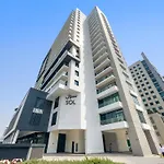 Canal View 1Br W Spa, Sauna, Pool & Gym