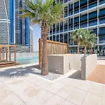 Alh Vacay - Studio With Balcony And Burj View In Upside
