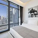 Chic 1Br With Stunning Lake Views