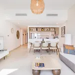 Beautiful Home On 45Th Floor With Full Burj View