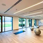 Cosmic Sky Suite High Floor 1Br- Dubai Mall Access By Maxx Value Homes