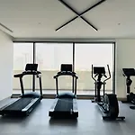The Ivy Tower-1Br Urban Elegance In Jvt