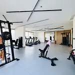 The Ivy Tower-1Br Urban Elegance In Jvt