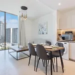 Stay By Latinem Luxury 1Br Holiday Home Cv B1311 Near Burj Khalifa