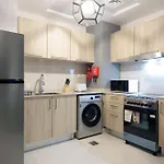 Cozy Studio Apartment In Ag Tower With Canal View