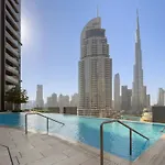 Maison Privee - Inviting Apt With Fabulous Dubai Canal & Skyline Vws