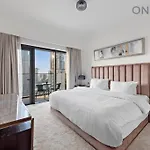 Astonishing 3Br Burj Khalifa And Fountain View With Pool And Gym
