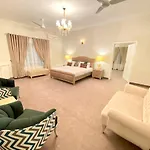 Skyline Marina & Lake View Luxurious Suites - Lmy Sadaf Jbr