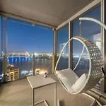 First Class 1Br Waterfront Bliss In Al Jaddaf