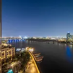 First Class 1Br Waterfront Bliss In Al Jaddaf