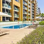 Relaxing Studio Retreat In Vibrant Meydan City