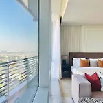 Silkhaus Sky Gardens Chic Studio Difc Living