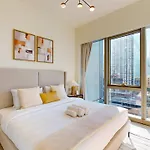 Grande Residence - Contemporary One Bedroom