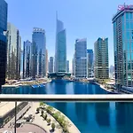 #96At Luxurious Studio Apartment With Stunning Views