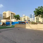 Serene 2Br Apartment In Al Dhafrah 4, The Greens - Allsopp & Allsopp
