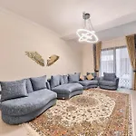 Bright And Cozy 2Br Apartment In Mirdif