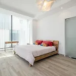 Coastal Themed 4Br Townhouse With Pool In Jvc